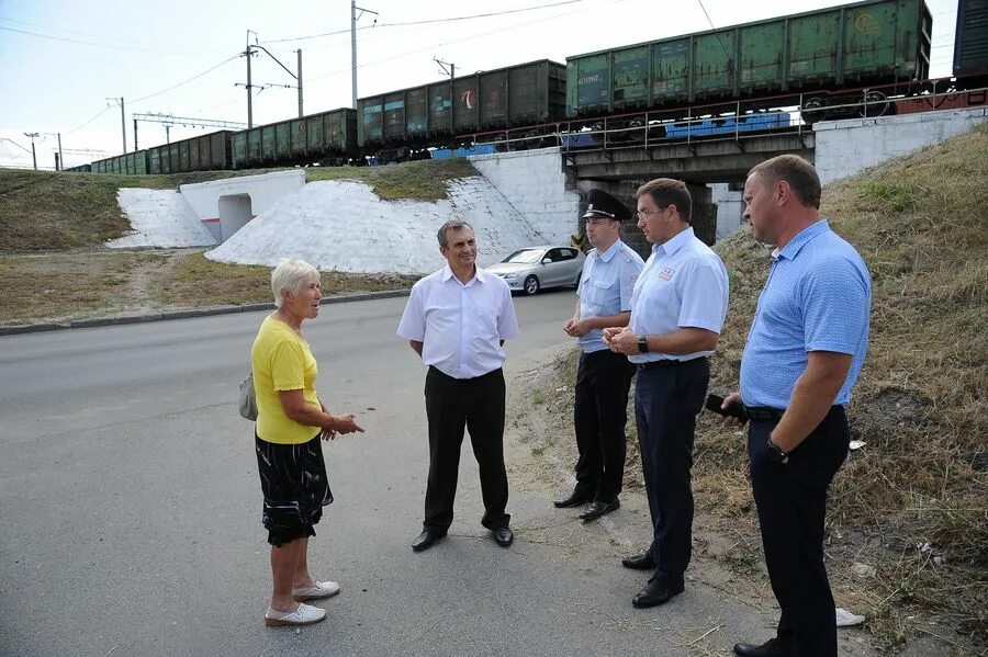 ржд сызрань вакансии. поликлиника 1 сызрань. монтер пути ржд. электричка картинки. мойщик локомотивов.