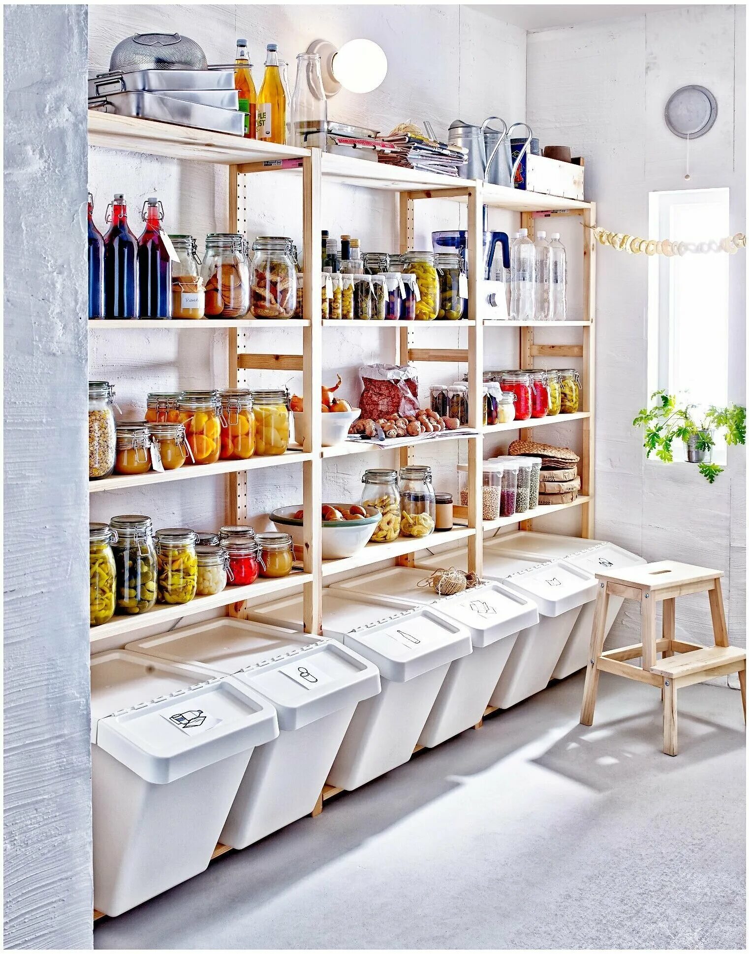 Стеллаж ивар икеа. Экономия места в квартире. Решение для хранения и работы. Организация пространства в доме. Идеи для хранения вещей.