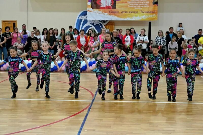 Боди балет екатеринбург. Школа художественной гимнастики грация. Школа грации. Самара спортивная школа грация. Школа грации.