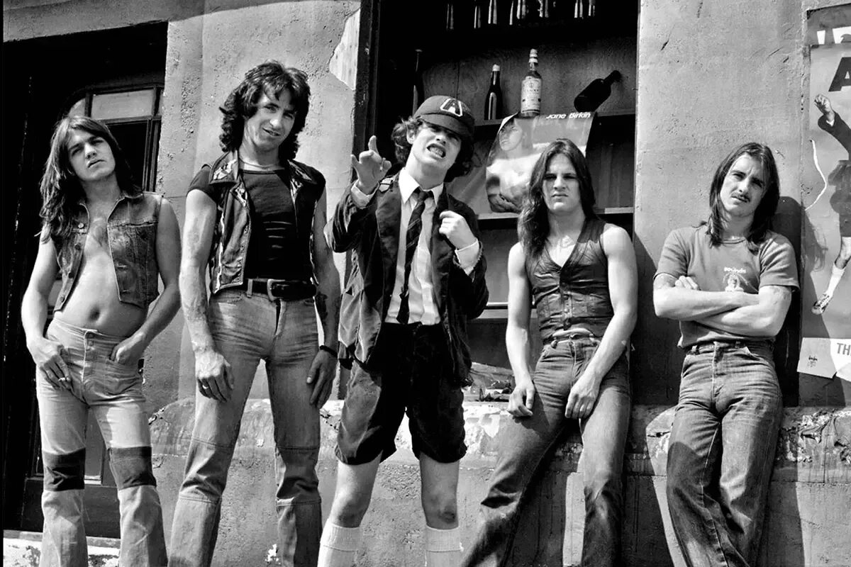 AC/DC группа 1976. AC DC 70s. AC DC 1970. AC/DC 80s. Рок 70 80 годов зарубежные