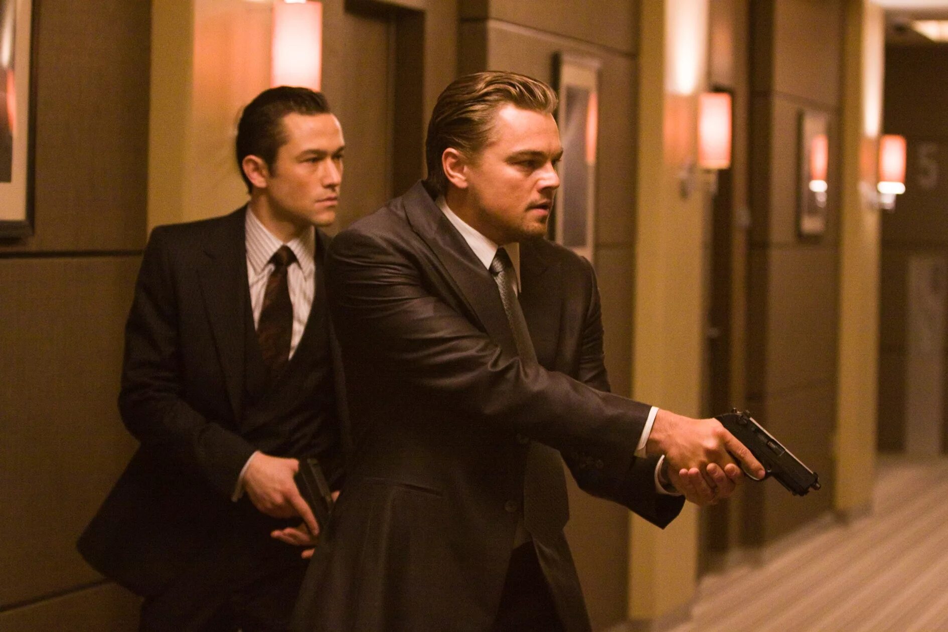 Начало 2 дата выхода. Начало 2010 леонардо ди каприо. кристофер нолан inception. леонардо ди каприо inception. inception фильм леонардо ди каприо.