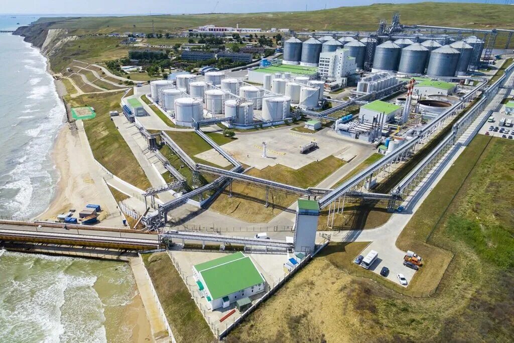 Интерстрой тамань отдел кадров. Морской порт тамань эфко. Отэко портсервис тамань. Морской терминал тамань эфко. Завод эфко в тамани.