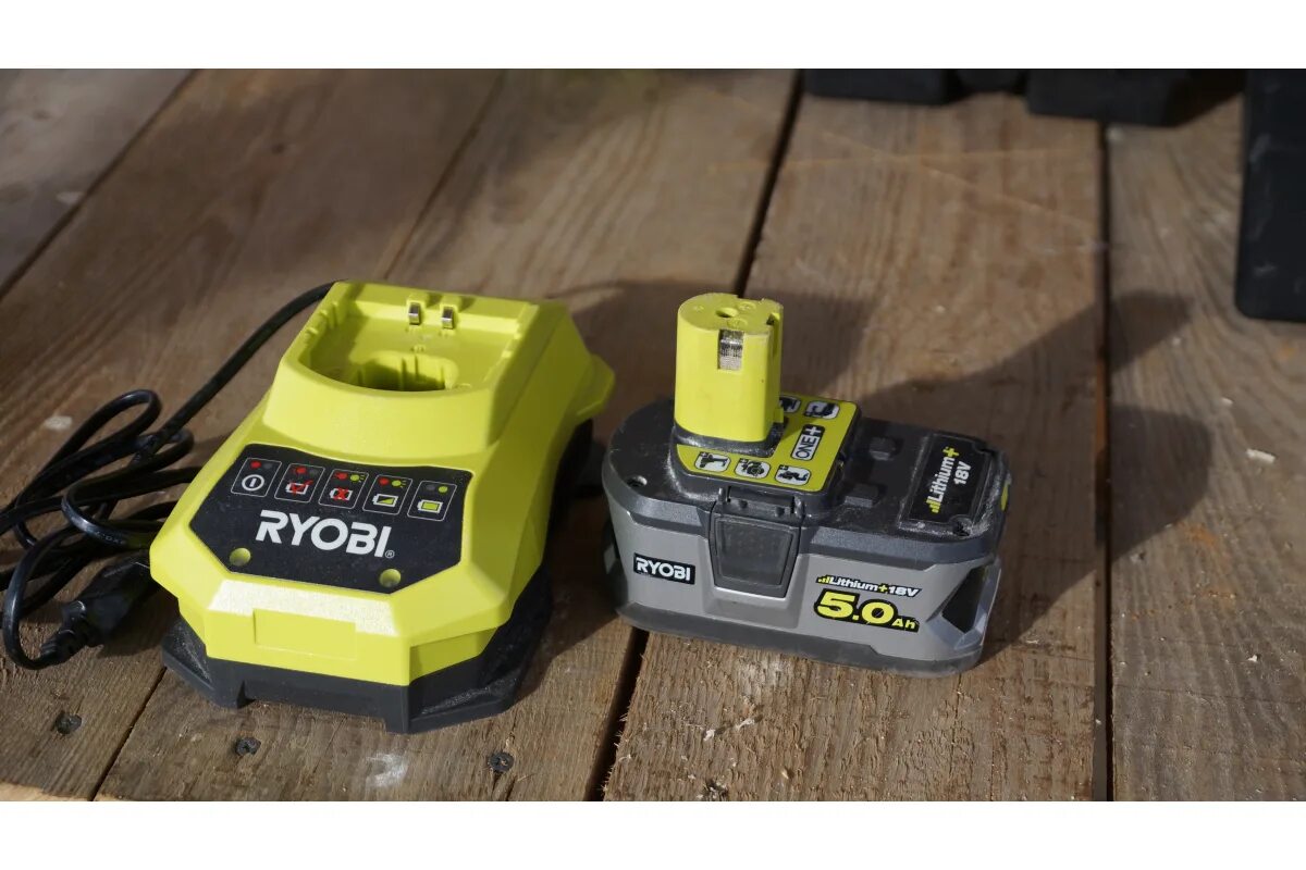 Аккумулятор ryobi bspl1213. Аккумуляторный распылитель для дезинфекции ryobi one+ ry18fga-0 5133004912. One для ryobi. One для ryobi. Ryobi rb18l50.