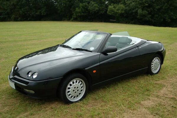 Alfa Romeo Spider, 1996. Альфа Ромео 1996. Alfa Romeo Spider 2003. Альфа Ромео Spider 2. Камера спайдер 2.0