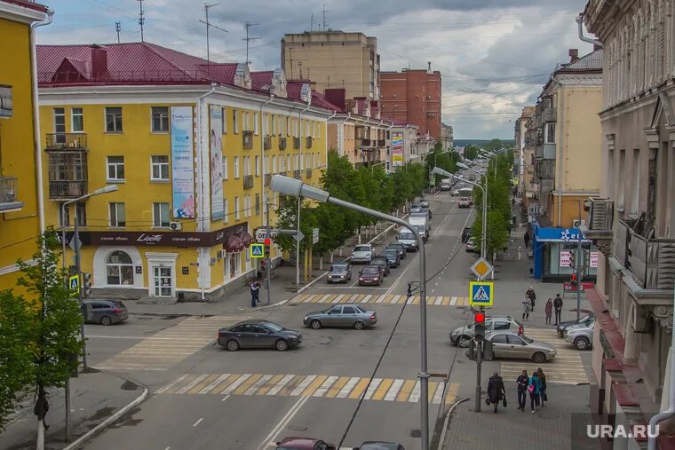 Курган ул. Курган Центральная улица. Улица Ленина Курган. Главная улица города Кургана. Центральная улица города Курган.