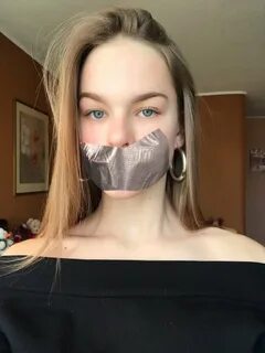 Заклеил рот скотчем 18