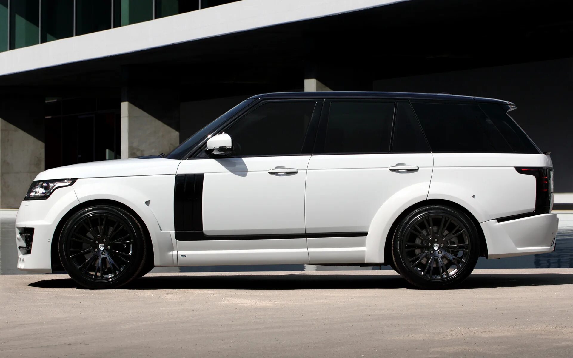 Lumma store. Range Rover Lumma CLR R. Range Rover Vogue Lumma. Range Rover Vogue Lumma CLR. Range Rover Лумма обвес.