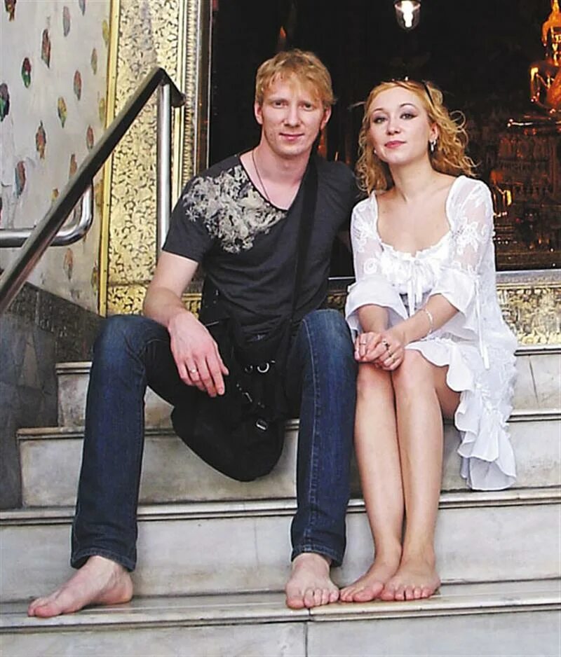 константин бурдаев и леся криг. братья гримм жена. леся криг худякова. константин бурдаев братья гримм. константин бурдаев и леся худякова.