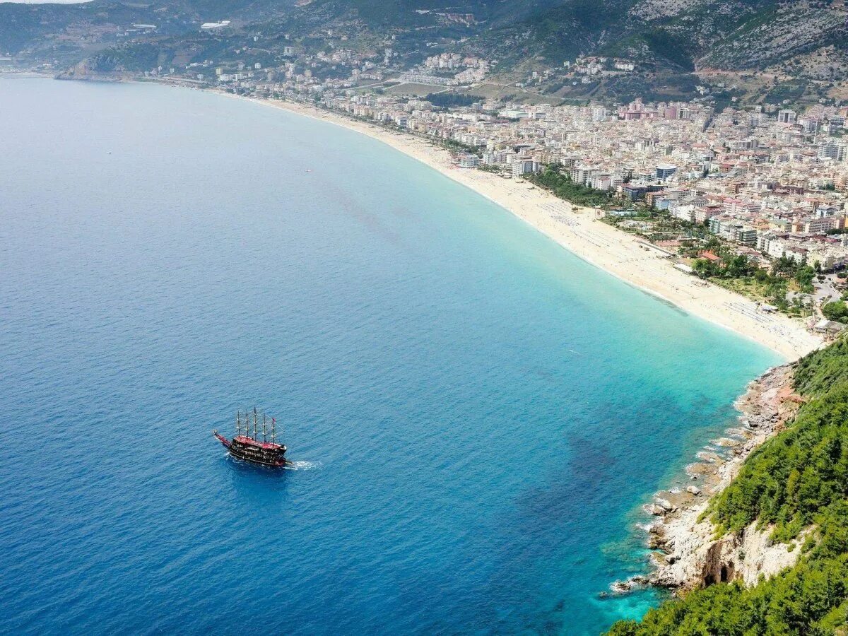 Alanya turkey. Аланья пляж Клеопатры. Анталийское побережье Алания. Kleopatra пляж Турция Аланья. Анталия пляж Клеопатры.