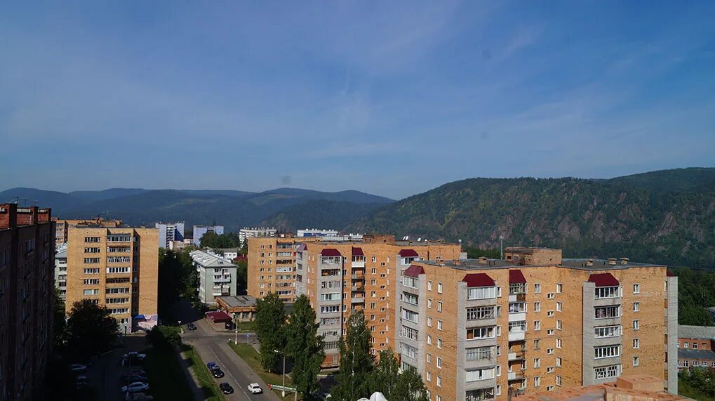 Улицы дивногорска красноярский край. Дивногорск Красноярский край. Дивногорск улица Красноярская. Дивногорск улица 30 лет Победы. 30 Лет Победы 1 Дивногорск.