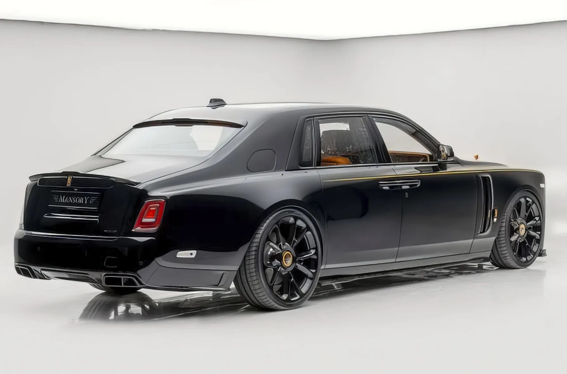 Роллс мансори. Роллс Ройс Фантом мансори. Rolls Royce Phantom 2023 Mansory. Rolls Royce Phantom 2022 Mansory. Rolls-Royce Phantom VIII Mansory.