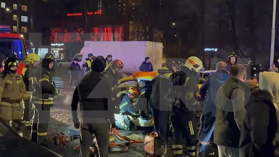 22.11 2013. Авария на Волгоградском проспекте сейчас Москва. ДТП на Волгоградском проспекте. Москва авария ноябрь 2022.