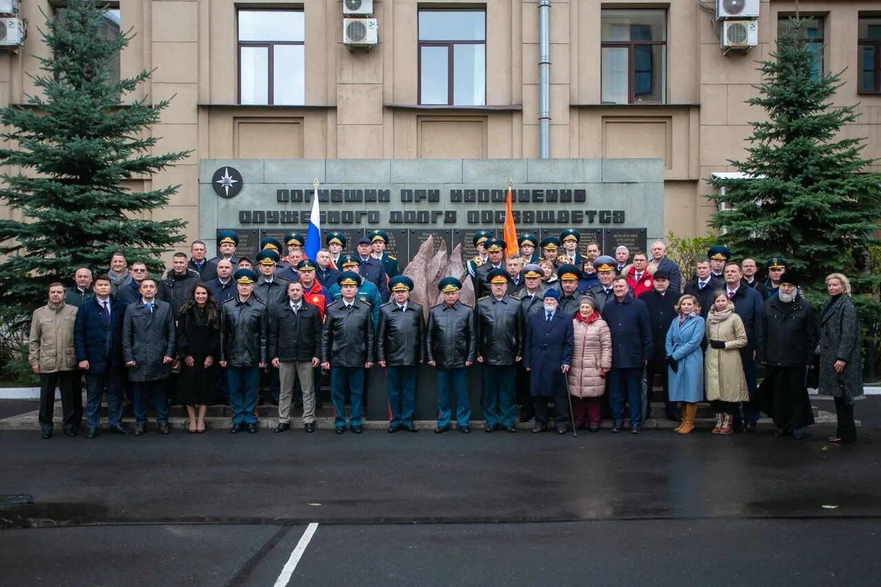 Новости москвы спб. МЧС ГПС Санкт-Петербург университет. МЧС Академия Санкт-Петербург ГПС МЧС. 115 Лет Санкт-петербургскому ГПС МЧС России. 115 Лет СПБ УГПС МЧС России.