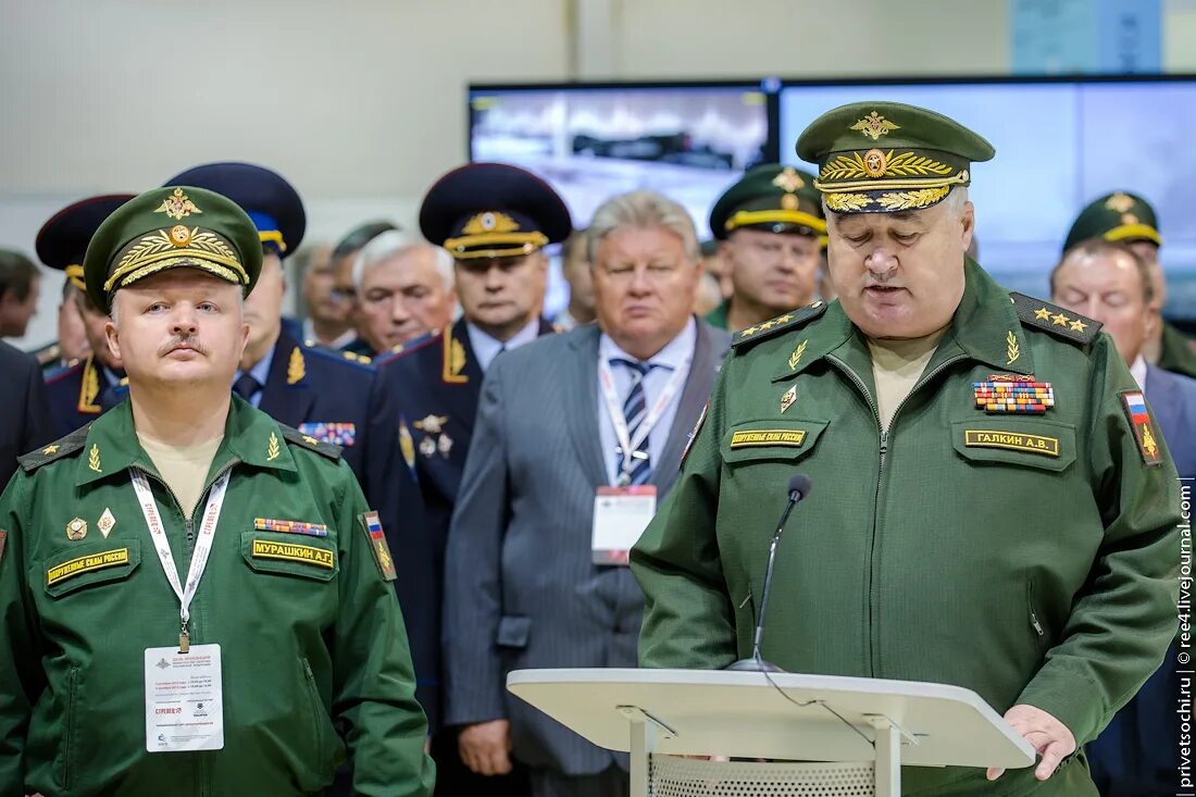 Южного военного. Магомед Хандаев Минобороны. Хандаев Магомед Гасанович генерал. Хандаев Магомед Гасанович ФКП. Хандаев Магомед Гасанович Минобороны.