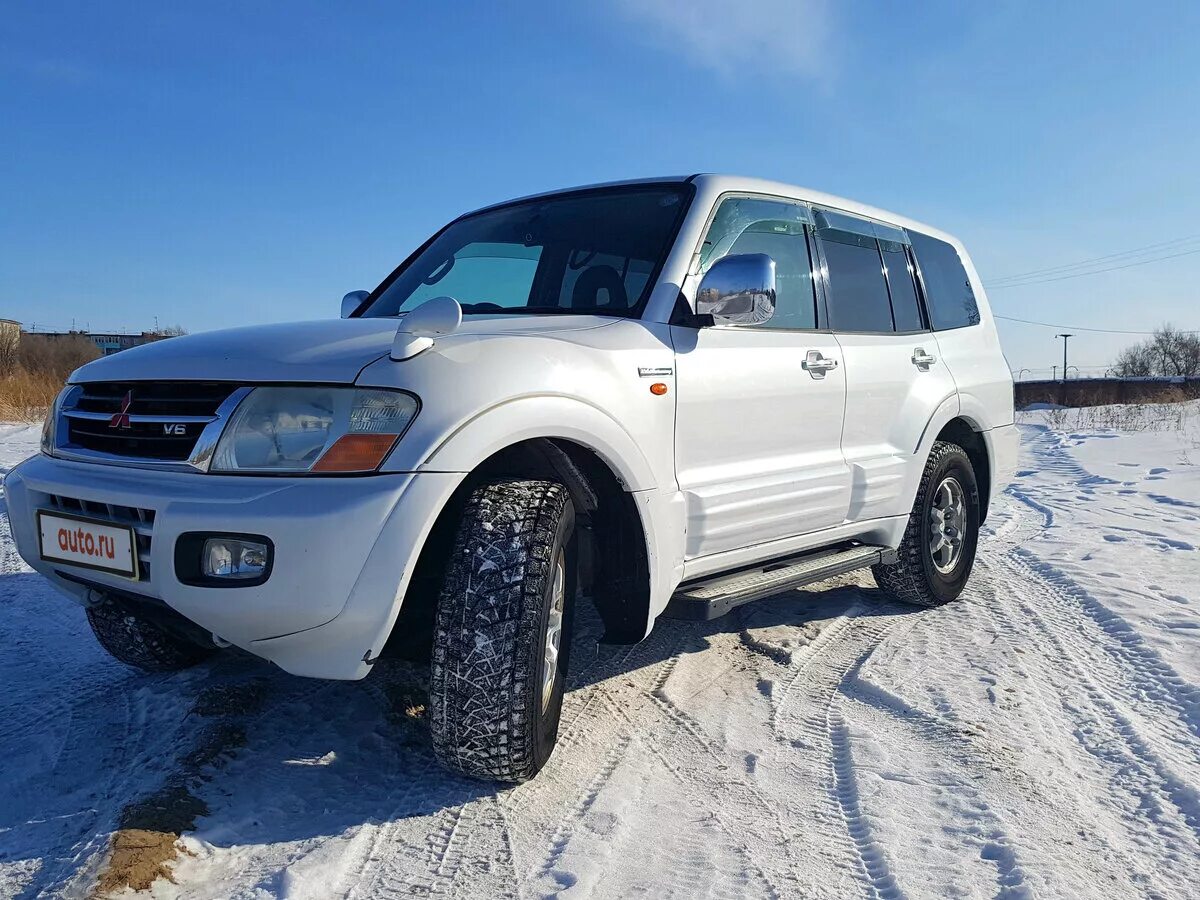 Паджеро б у авито. Митсубиси Паджеро 3. Мицубиси Паджеро белый. Pajero 3 белый. Митсубиси Паджеро 3 в белом цвете.