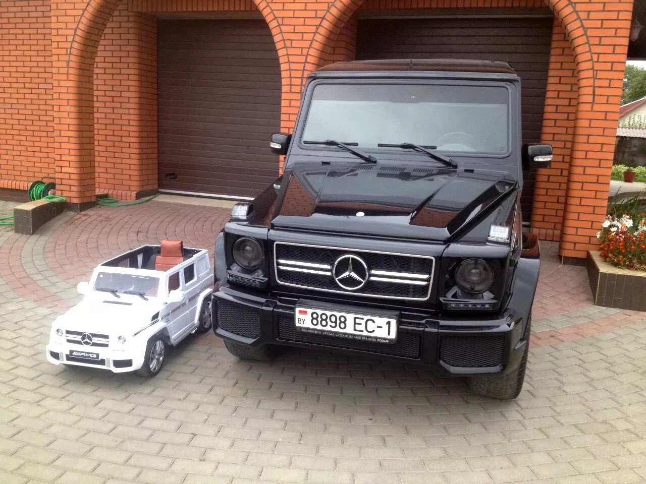 Mercedes benz g55 hamann. Включи машинки гелика. Гелик брабус. Мерседес гелендваген а4. Мерседес бенц g600.