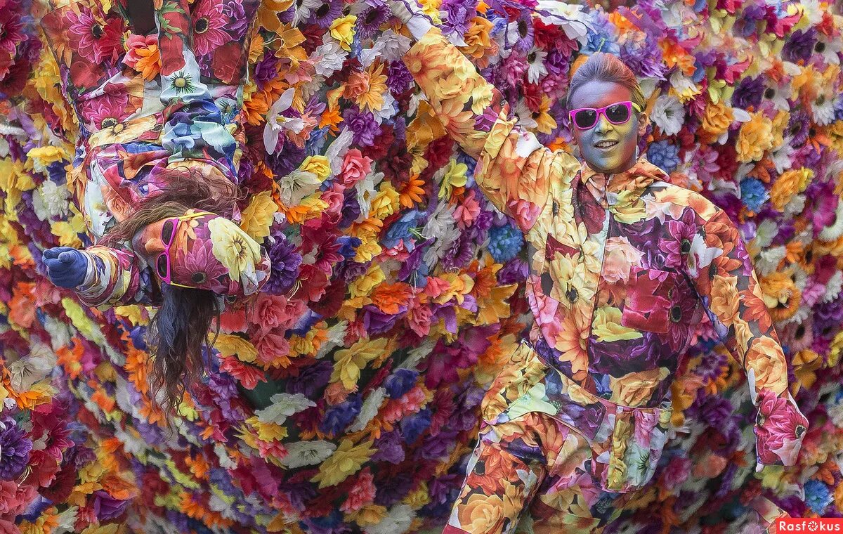 Мимикрия одежда. Маскировка примеры. Лореаль мимикрия. Мимикрия змеи. Мимикрия одежда.