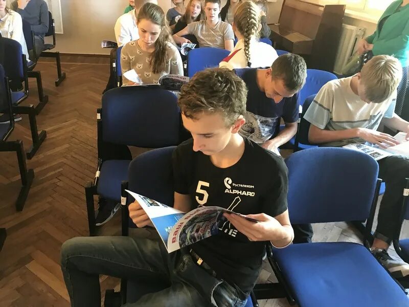 Ростовская специальная школа интернат 42. Школа интернат 41 ростов. Школа интернат 48 ростов. Ростовская школа интернат 28. Феодосийская школа интернат для слабослышащих.