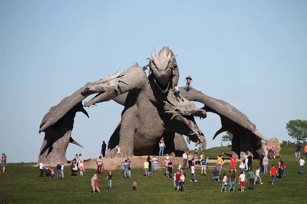 горыныч на кудыкиной горе. парк змей горыныч липецкая область кудыкина гора. кудыкина гора дракон. парк кудыкина гора змей горыныч. кудыкина гора липецкая область дракон.