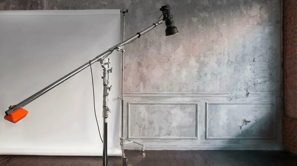 Фотостудия kaps rental studio. Зал атриум фотостудия на павелецкой. Kaps studio бауманская. Капс студия. Студия капс на бауманской.