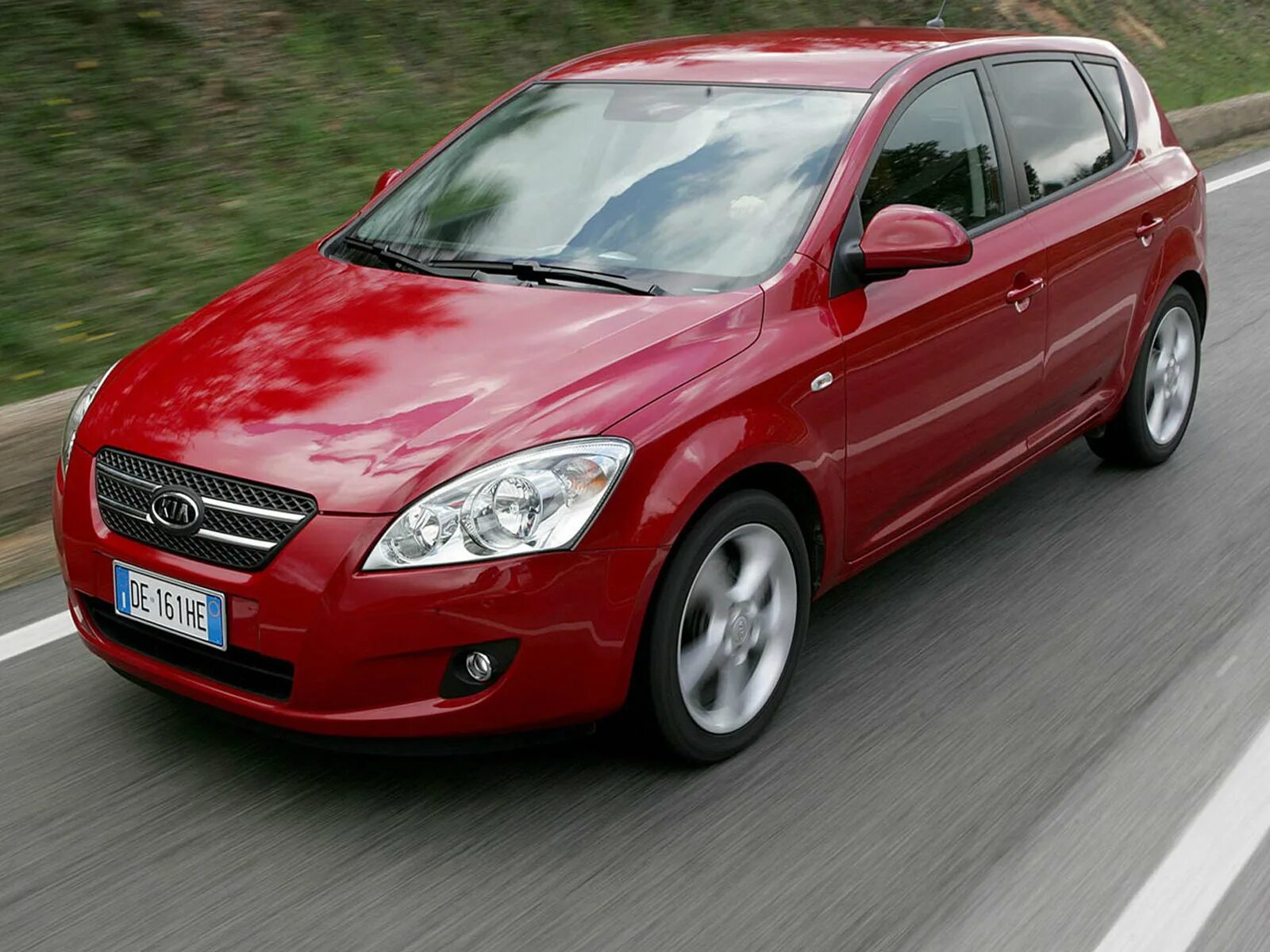 Сид первое поколение. Кия СИД 1 поколения. Kia Ceed 2006. Kia Ceed 2007. Kia Ceed 2006 хэтчбек.