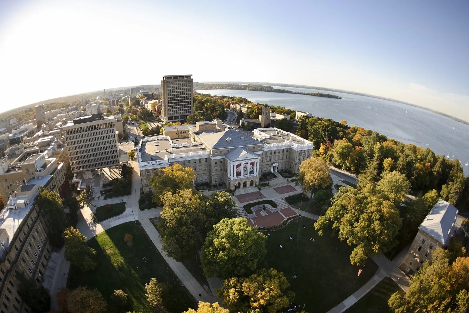 Wisconsin tiff видео. Университет Висконсина. Университет Висконсина в Мэдисоне (США)..