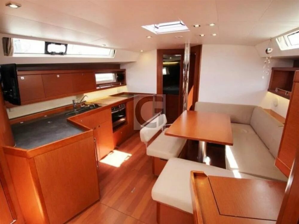 Океанис фото. Яхта океанис 41. Океанис внутри. Beneteau oceanis интерьер. Океанис магазины.