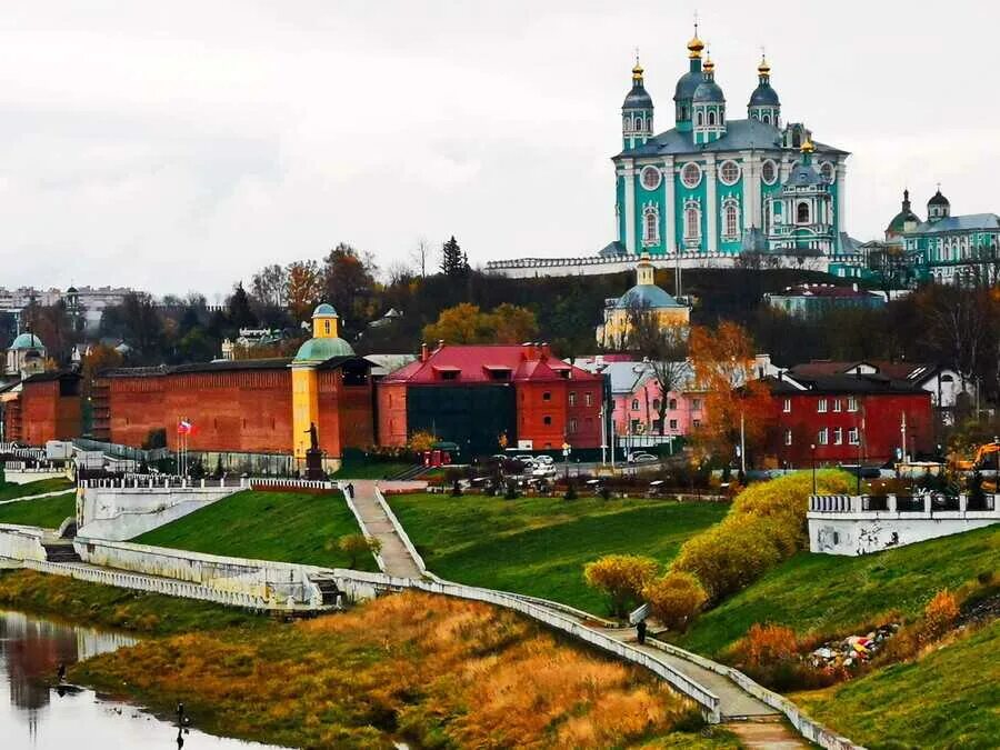 Достопримечательности смоленска и его окрестностей. Смоленск. Смоленск город экскурсия. Смоленск исторический центр. Смоленск достопримечательности города.