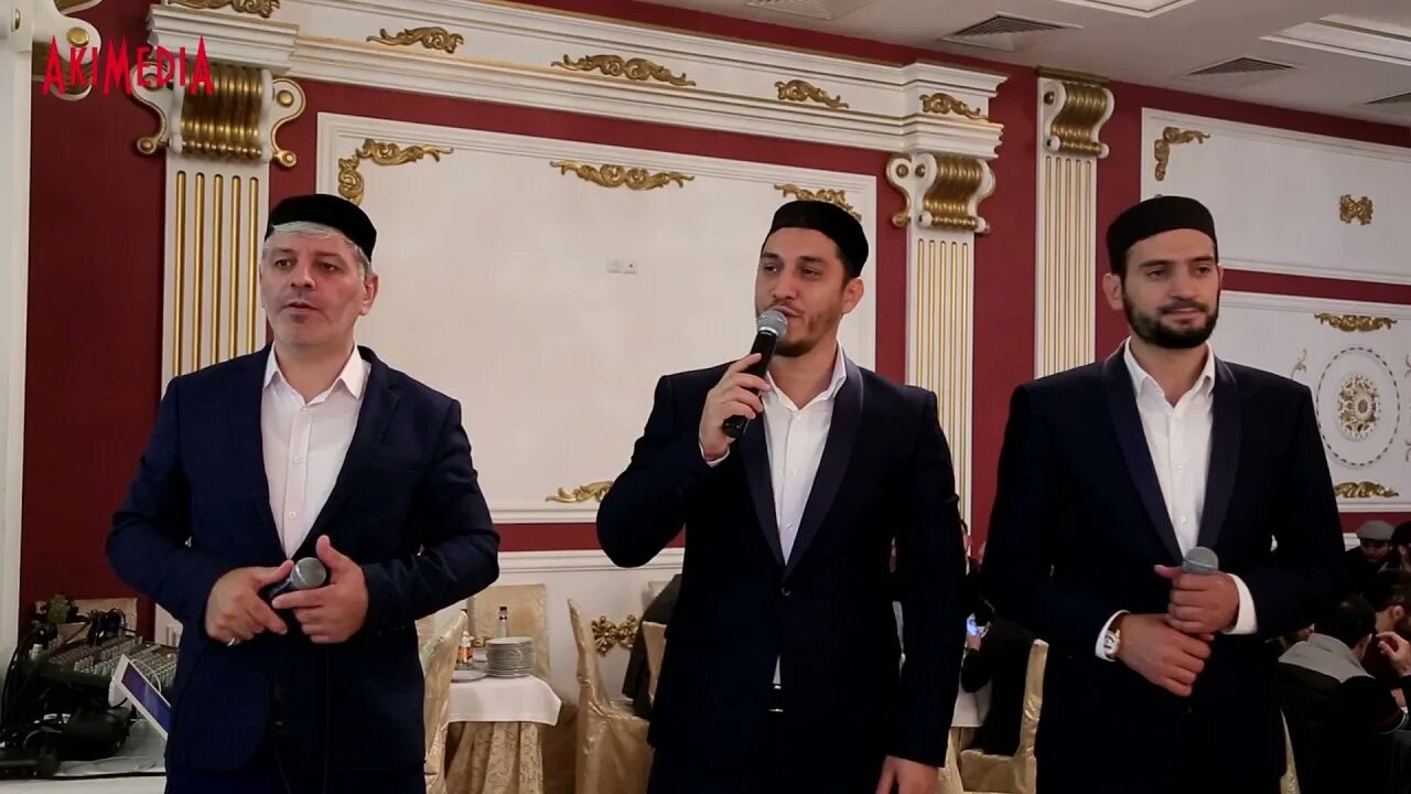 Как зовут нашиду лислам. Слушаем нашиды нашидуль. Слушаем нашиды нашидуль. Группа нашидов. Ассубху бада.