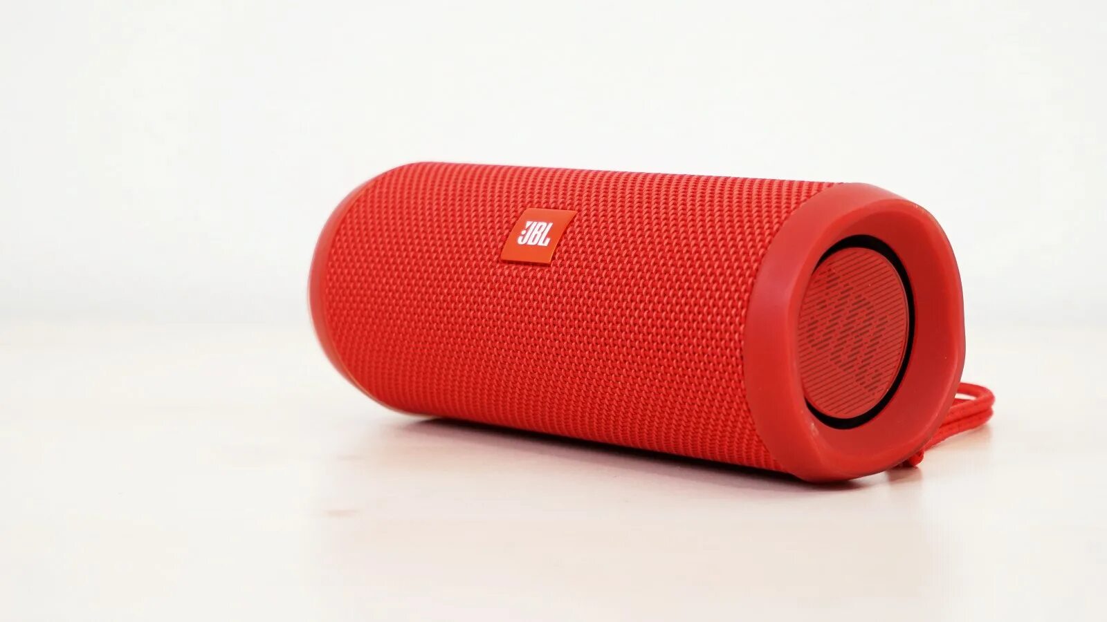 Видишь колонку jbl. JBL Flip 4. JBL Flip 4 наушники. JBL Flip 1. JBL Flip 6.