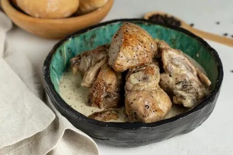 Цыпленок по грузински в сметанном соусе