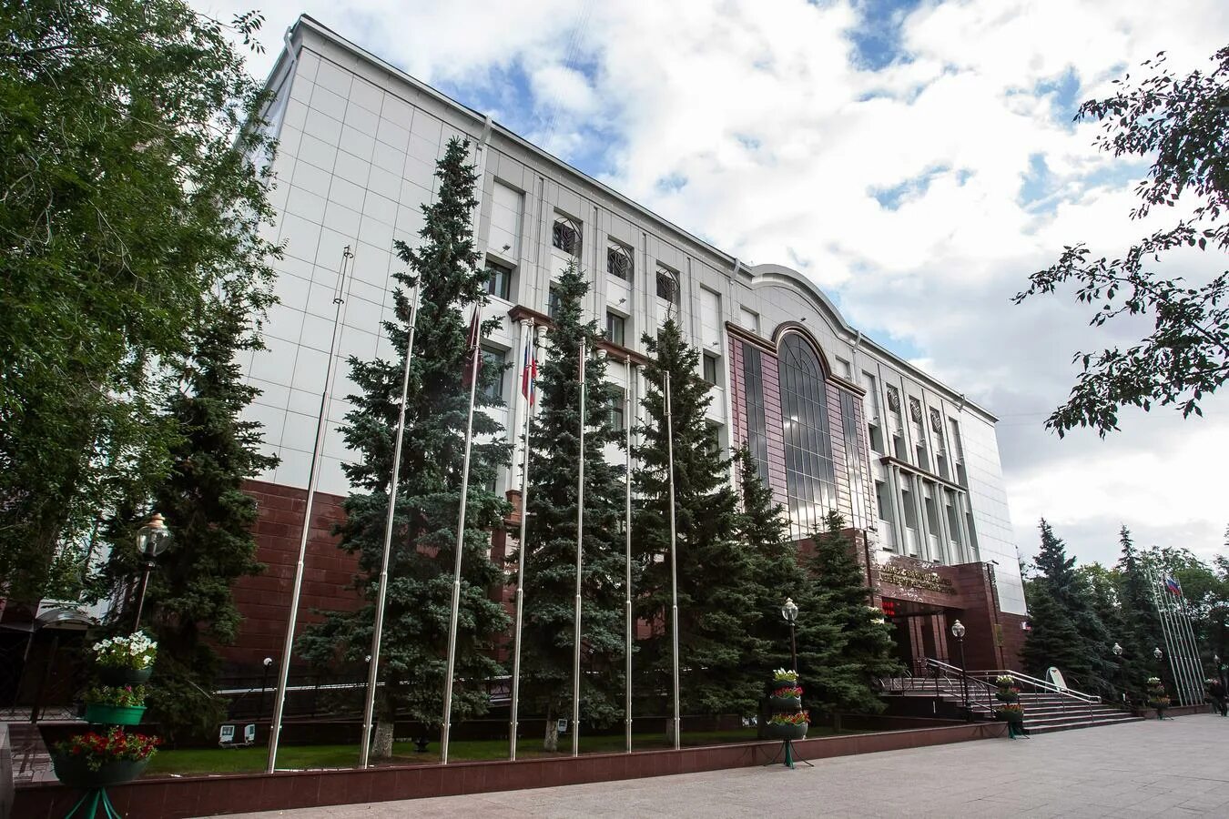 Менделеева областная. Менделеева, тюмень. Тюменская областная научная библиотека им. Менделеева, тюмень. Менделеева областная.