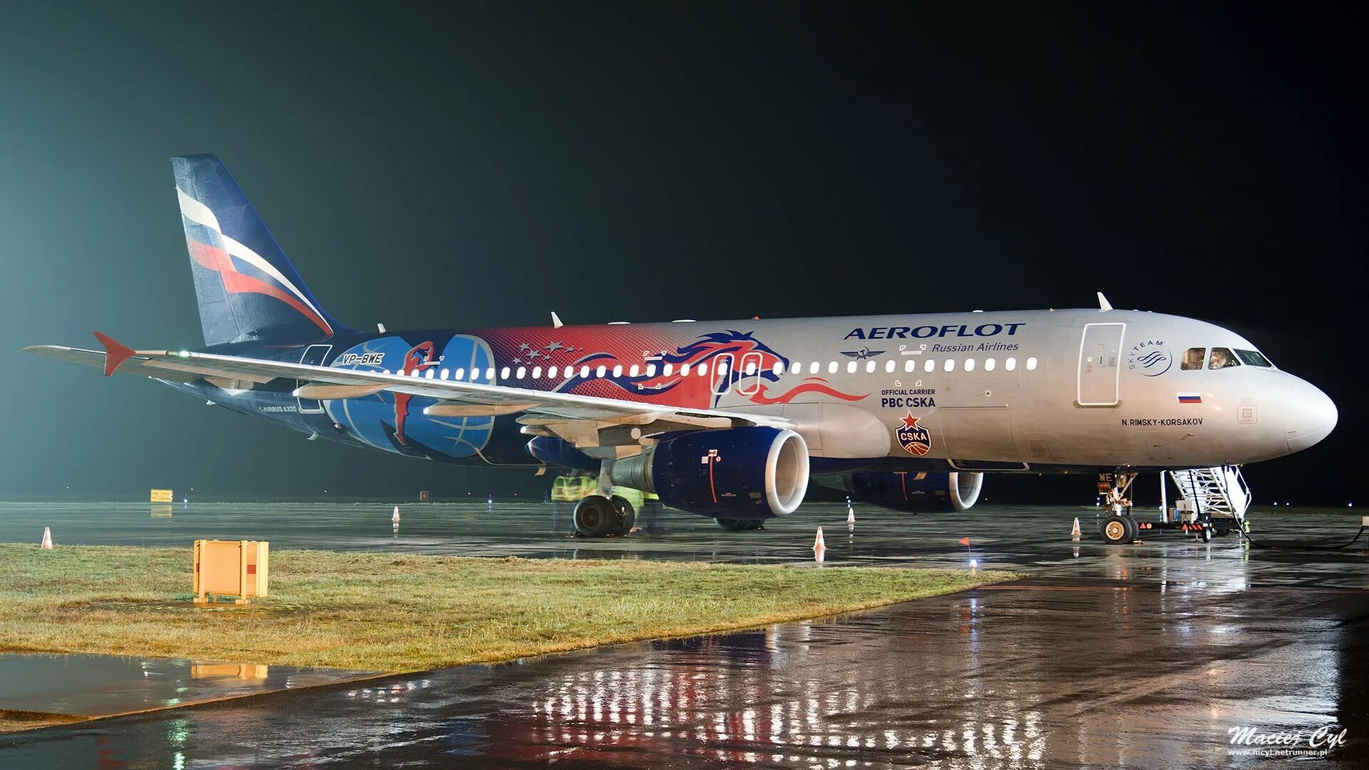 Aeroflot boeing. Боинг 737-300er. Самолёт Аэробус а320 Аэрофлот. Boeing 777-300 Аэрофлот. Боинг 777 300 Аэрофлот.