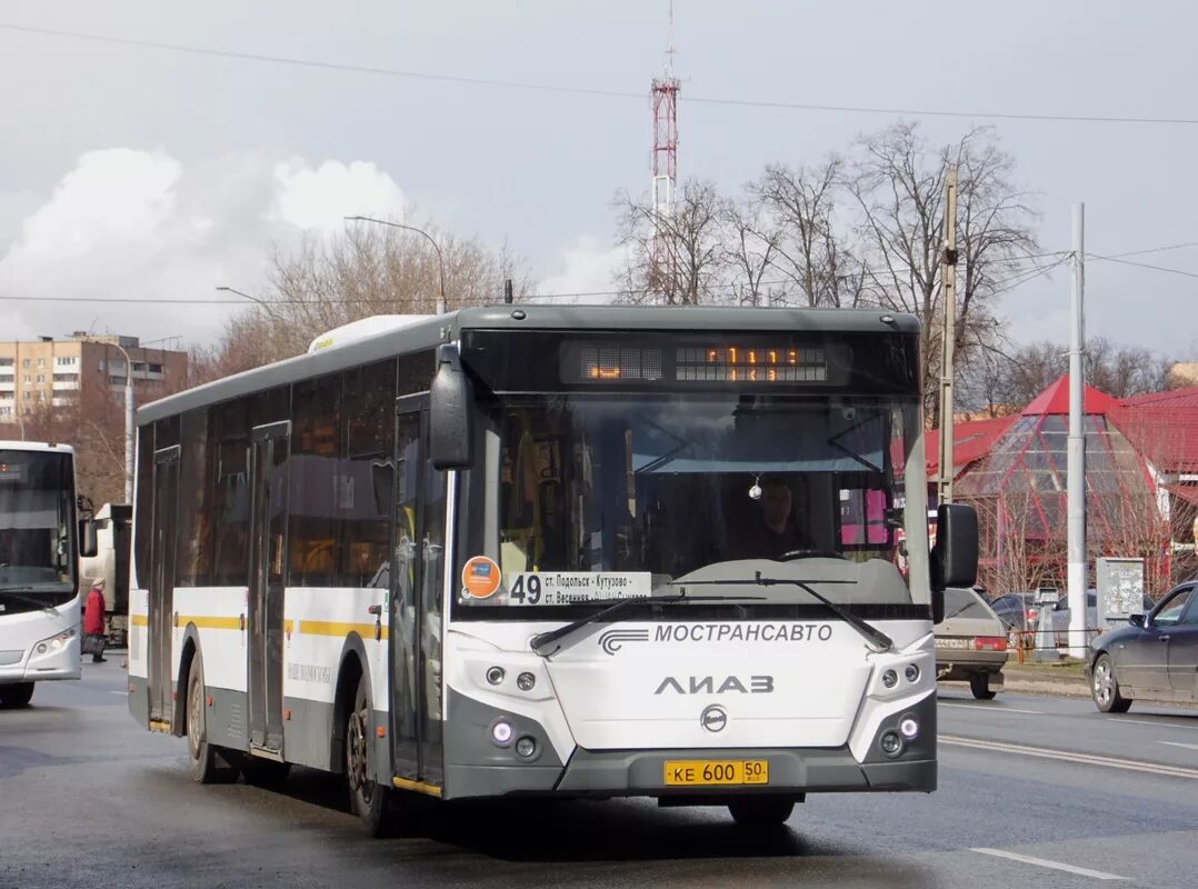 Автобус 49 подольск. 1077 Автобус. Автобус 1077 Подольск новый. Водитель 49 автобуса Подольск.