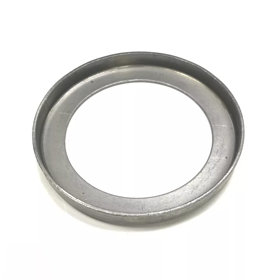 Кольцо упорное ступицы камаз 5320. Маслоотражатель ступицы уаз 469. Шайба переднего ступицы газ 3302. Шайба ступичного подшипника. Дистанционная шайба ступицы нива шевроле.