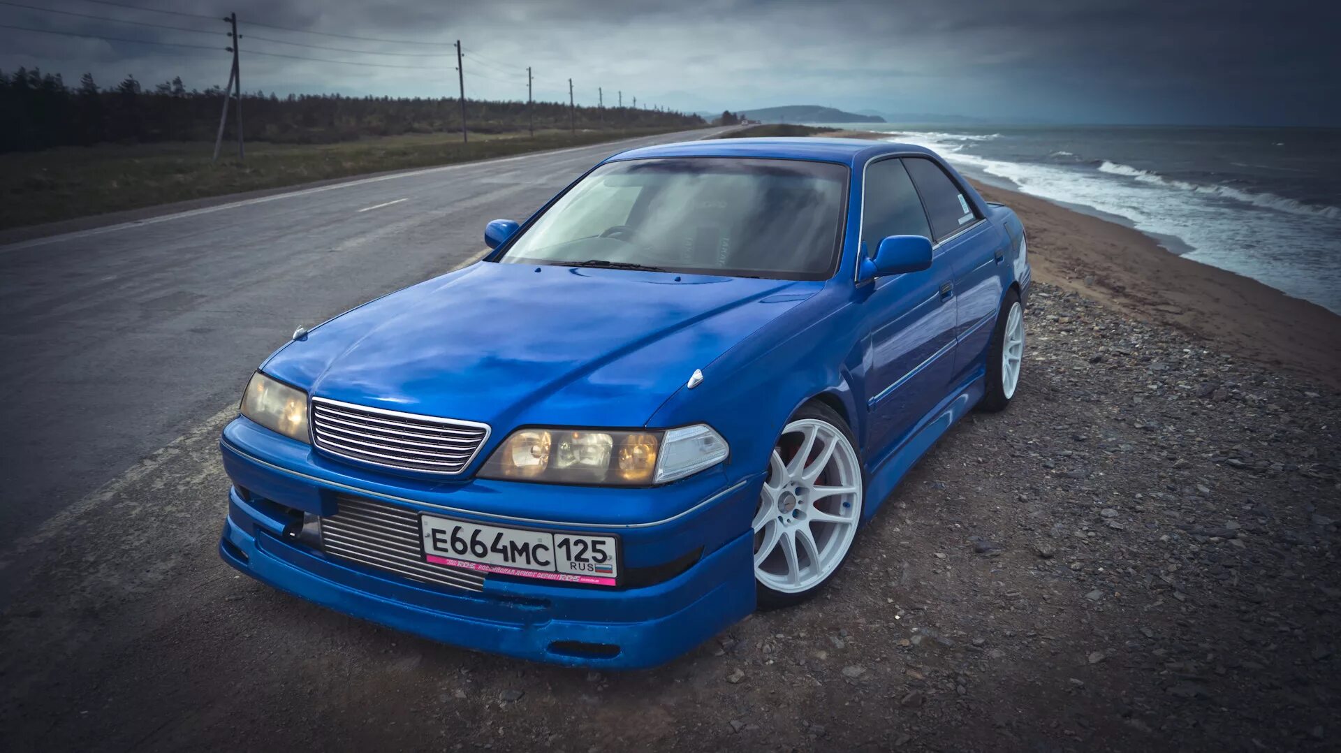 Mark blue. Toyota Mark 2 Tourer v. Toyota Mark 2 100 Tourer v. Toyota Mark II 2.5 Tourer v.