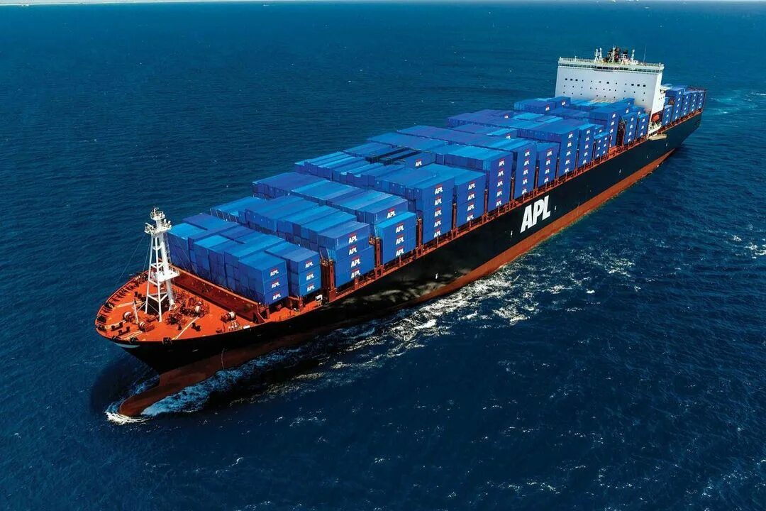 Контейнеровоз 4000 teu. Сухогруз контейнеровоз. Грузовой корабль. Торговый корабль. Сухогруз контейнеровоз речной.