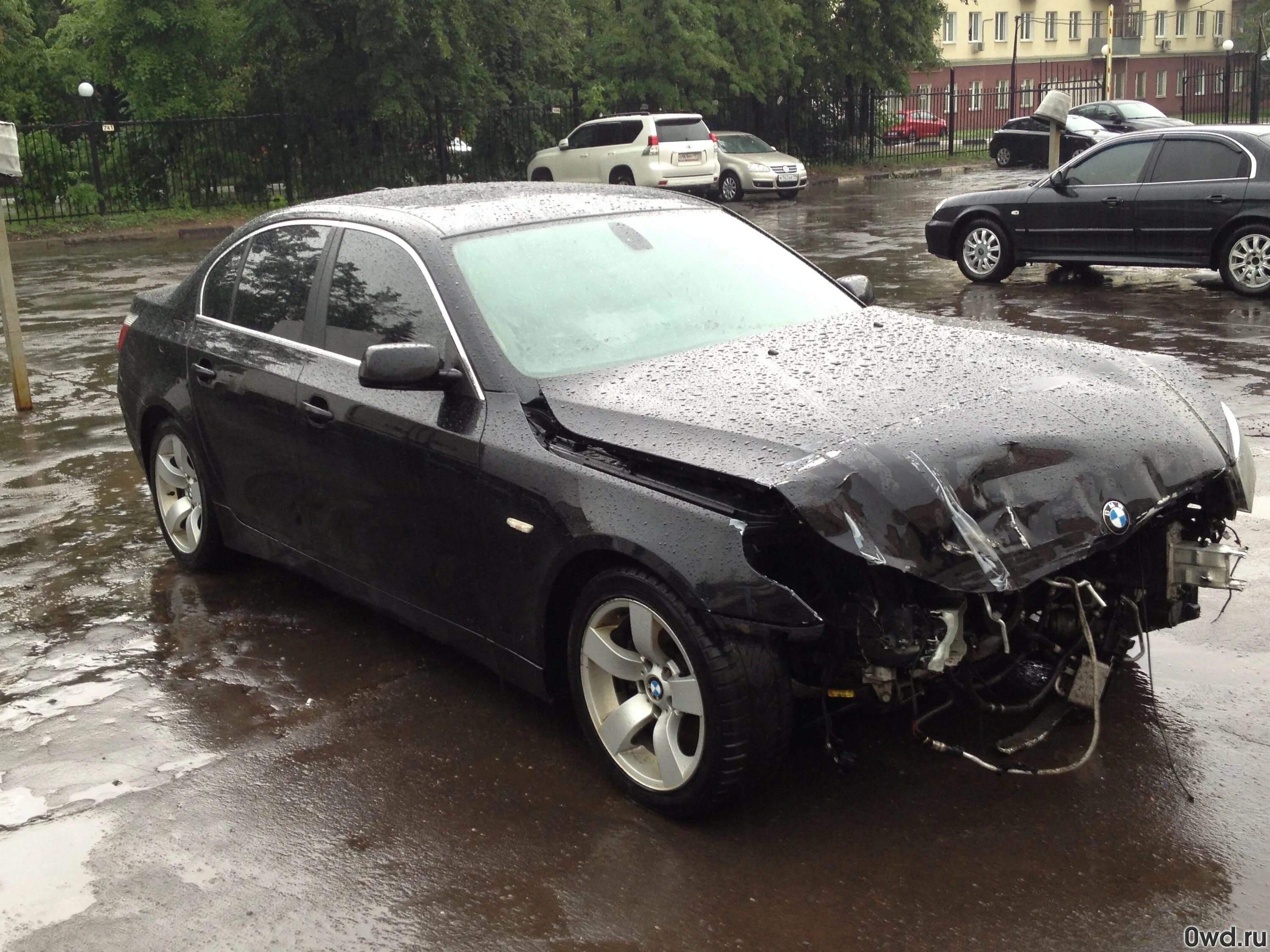 Москва области купить битый авто. БМВ е60 битая. BMW 5 e60 битая. БМВ м5 битый. BMW 5 e60 битые.