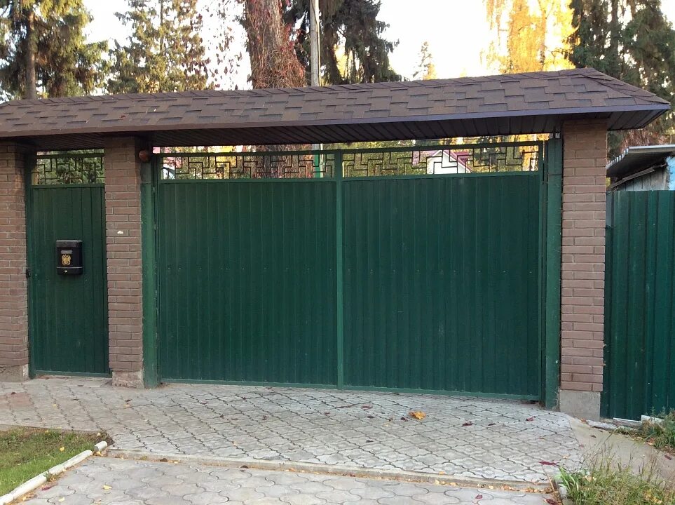 Ворота распашные вр 42-ухл1. Ворота вр30х30-ухл1. Ворота въездные распашные. Распашные ворота цесис. Ворота распашные вр 3030 ух л1.