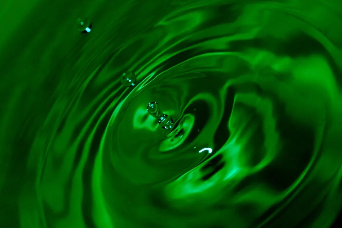 Какая кислота зеленая. Кислотно зеленый. Зеленая тема. Кислота зеленая. Кислота зеленая жидкость.
