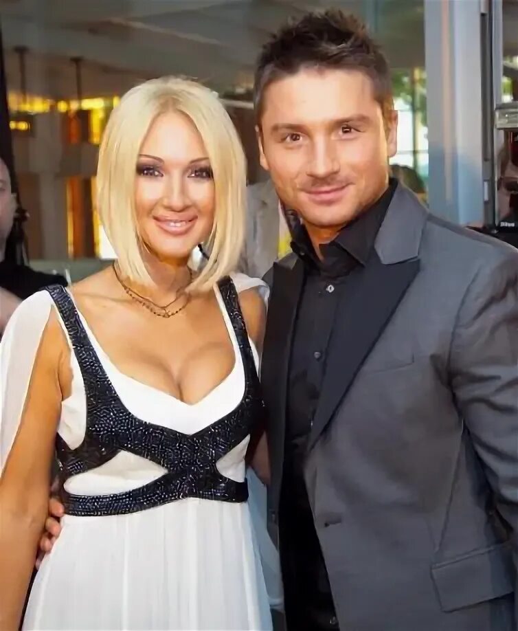 Сергей лазарев биография дети и личная жизнь Sergey Lazarev on Instagram: "С потрясающей красавицей участницей Мисс Вселенная