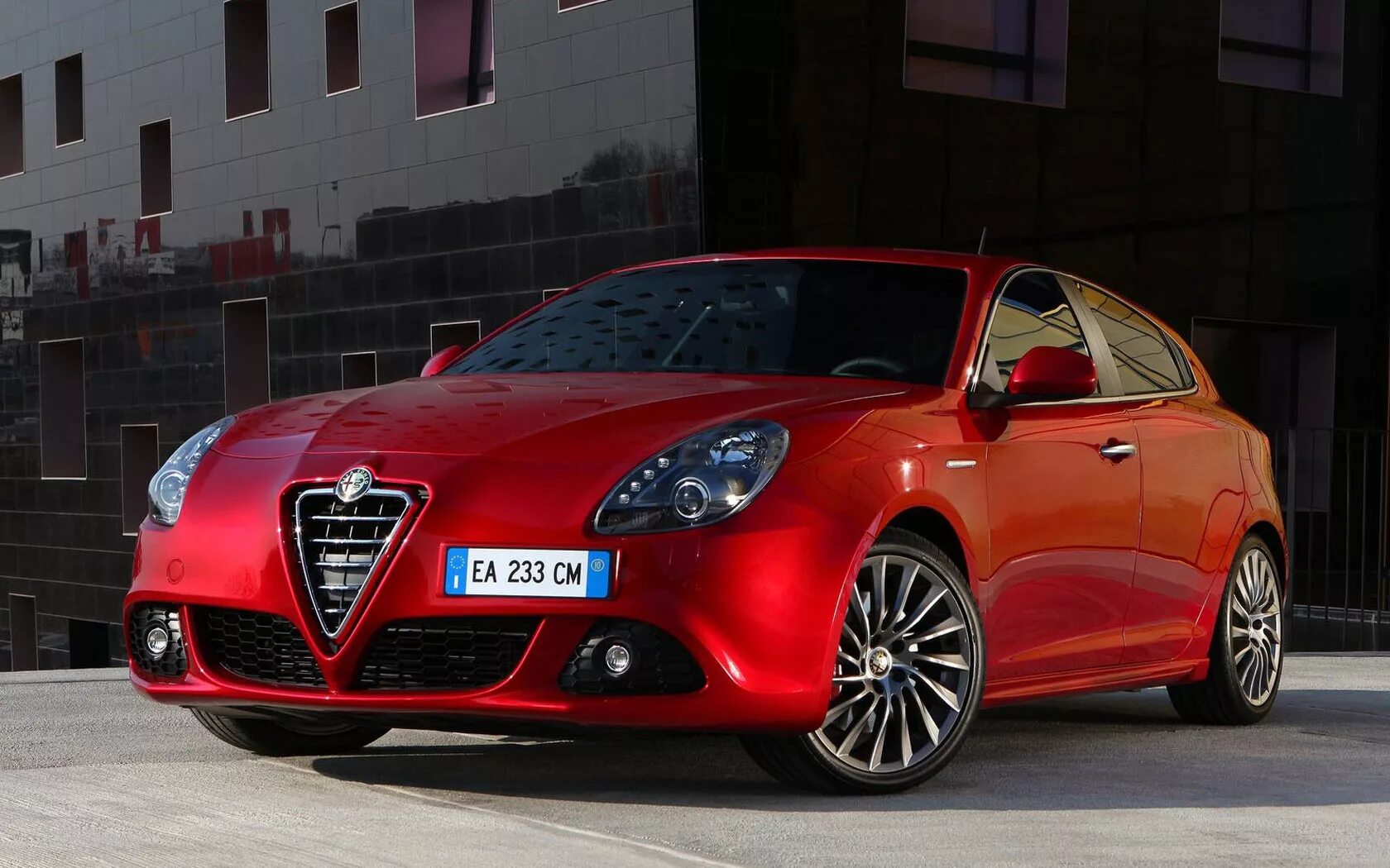 Alfa Romeo Giulietta. Машина Alfa Romeo Giulietta. Alfa Romeo Giulietta 2016. Альфа Ромео Гиулиетта.