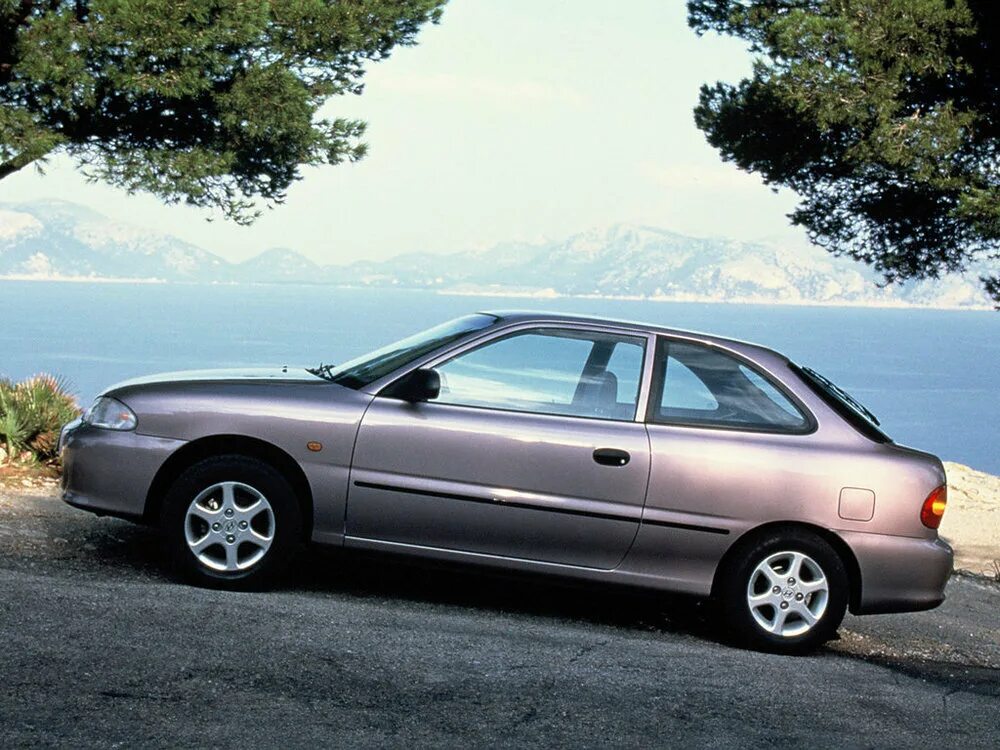 Модели акцент. Hyundai accent 1 поколение. хендай акцент 1 поколения. хендай акцент 1 поколения хэтчбек. hyundai accent 3 поколение.