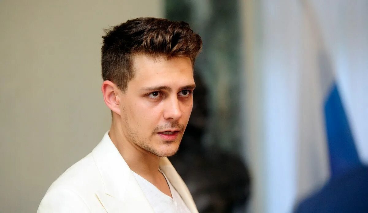 Милош бикович холоп гриша. Милош бикович 2023. Милош бикович в фильме фолоп. Милош бикович холоп фото. Милош бикович.