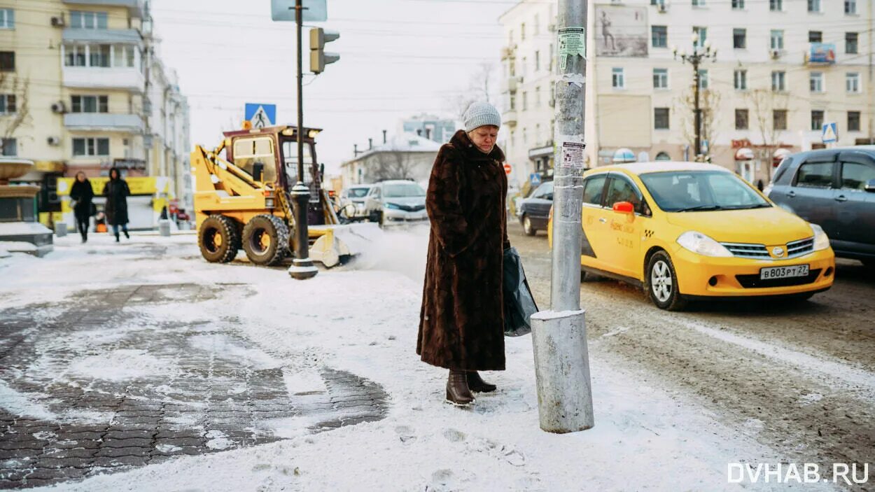 Хабаровске выпал снег. Хабаровск ноябрь. Самый жаркий ноябрь в Хабаровске.