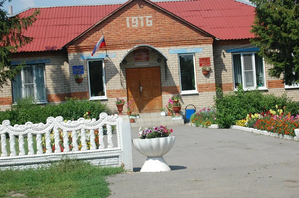 Погода в лукьяновке одесского. Деревня Лукьяновка Липецкая область. Лукьяновка Украина село. Лукьяновка Киевская область. Сельсовет.