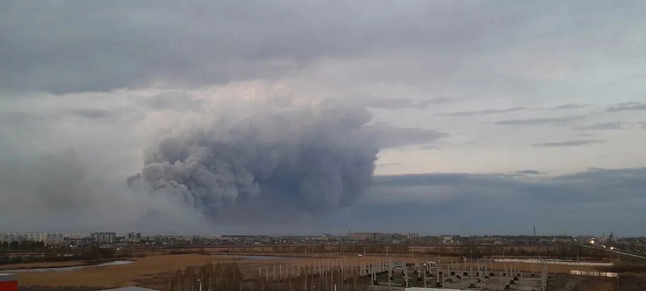 Пожар в томске. 01. Белый яр пожар. Пожар в организации. Пожары белый яр.