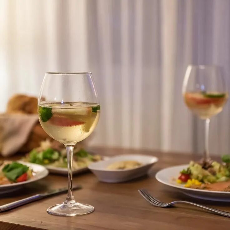 Вариант небольшого праздничного стола с белым вином Cheese plate Cheese plate, Cooking, Gastronomy