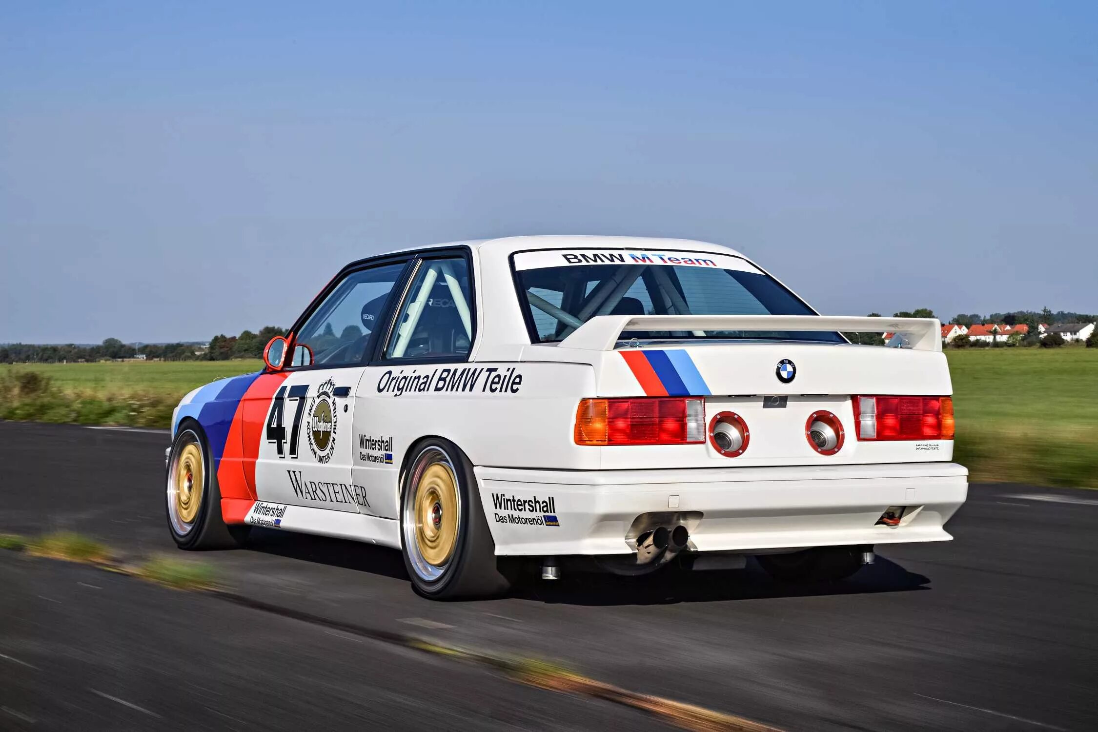 Е карс. BMW m3 e30. БМВ е30 m3. BMW m3 e30 DTM. BMW e30 m3 седан.