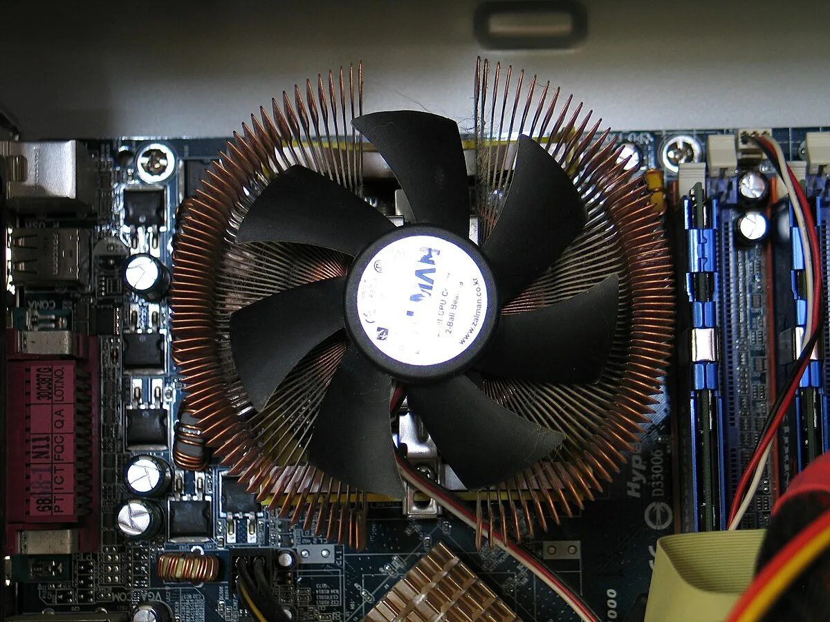 Fan wiki. CPU Fan. CPU Fan 2 рядом с процессором. Fan4810m. Видеокарта Palit для пентиум 4.